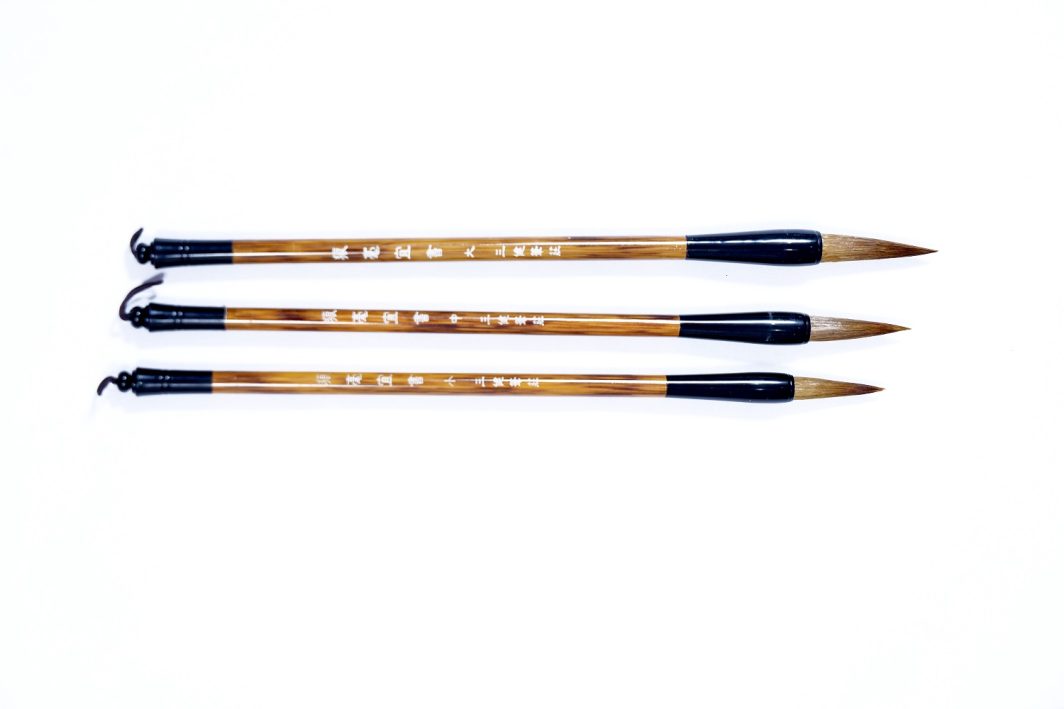 Chinese Mop Brush set (Brown Handle, Black Ferrule & Brown Hair) for Calligraphy & Watercolors - Image 7