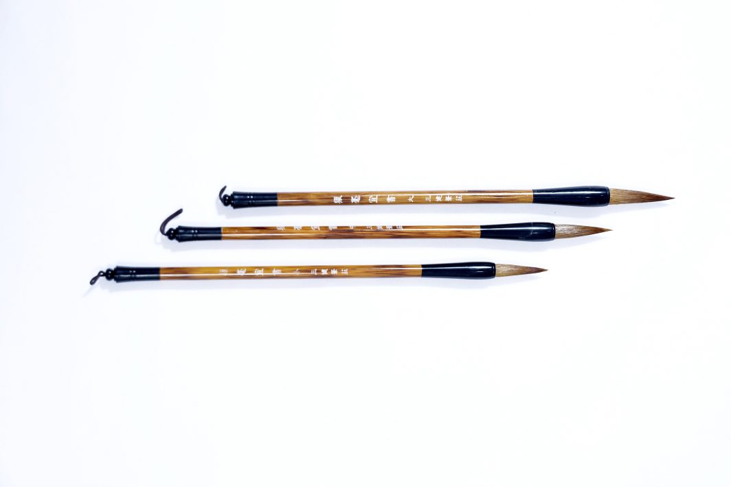 Chinese Mop Brush set (Brown Handle, Black Ferrule & Brown Hair) for Calligraphy & Watercolors - Image 6