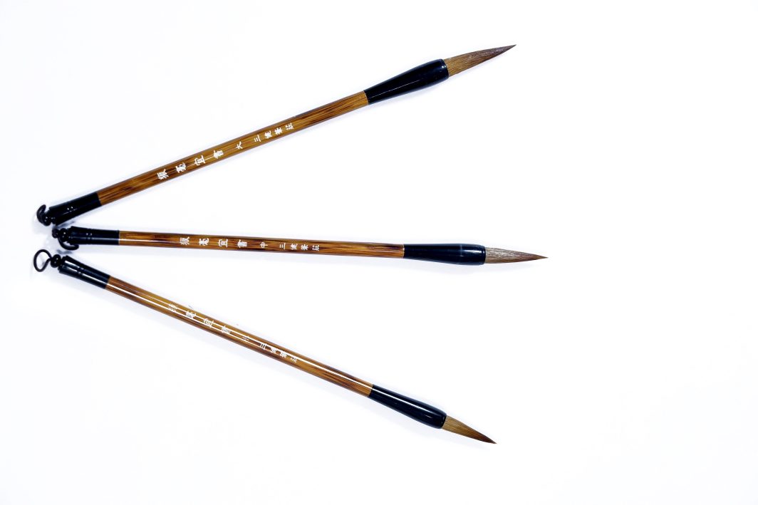 Chinese Mop Brush set (Brown Handle, Black Ferrule & Brown Hair) for Calligraphy & Watercolors - Image 4