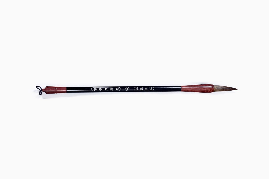 Chinese Mop Brush Medium (Black Handle & Red Ferrule) for Calligraphy & Watercolors - Image 4